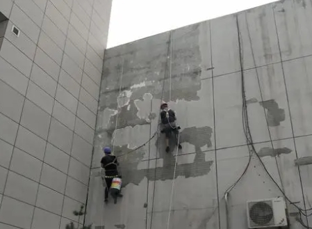 鸡泽楼顶漏水维修公司分享下鸡泽外墙防水的注意事项